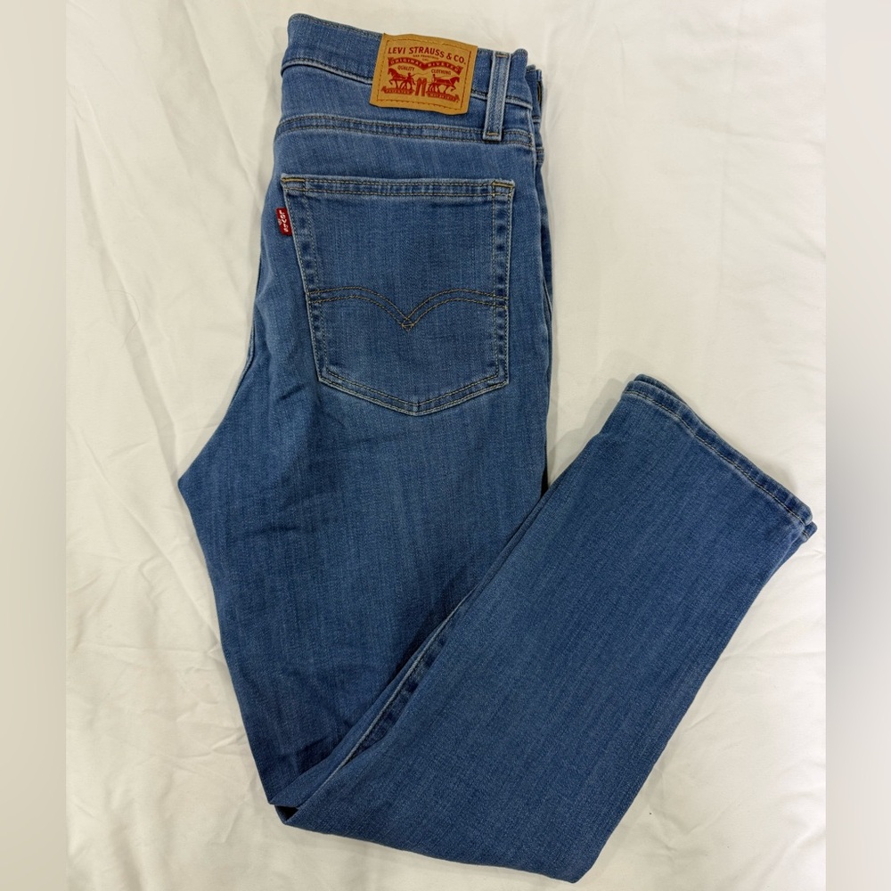 🌻Levi’s 724‎ High Rise Straight Jeans Women’s Size 29 Denim